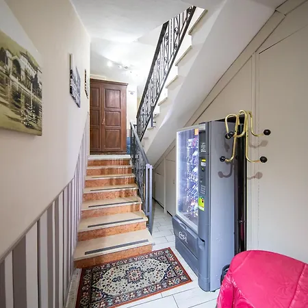 Hotel Novara 3*